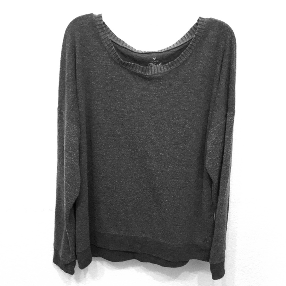 American Eagle women’s sweater